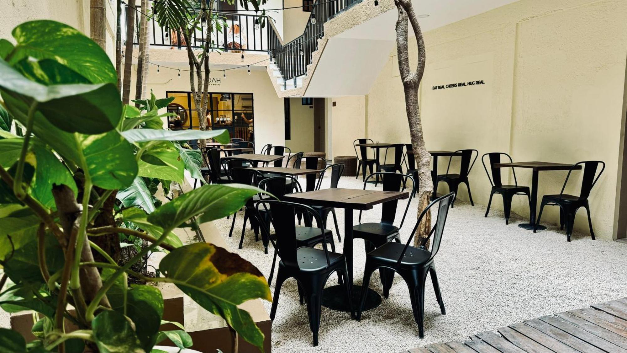 Hotel Noah ตูลุม ภายนอก รูปภาพ